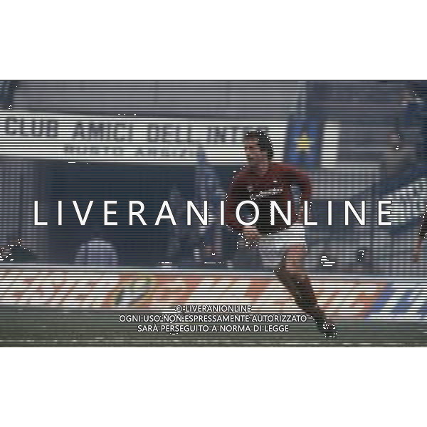RETROSPETTIVA GIUSEPPE DOSSENA CALCIATORE 1983 NELLA FOTO GIUSEPPE DOSSENA CON LA MAGLIA DEL TORINO CALCIO AG ALDO LIVERANI SAS