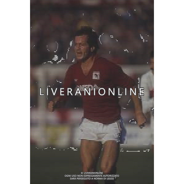 RETROSPETTIVA GIUSEPPE DOSSENA CALCIATORE 1986-1987 NELLA FOTO GIUSEPPE DOSSENA CON LA MAGLIA DEL TORINO CALCIO AG ALDO LIVERANI SAS