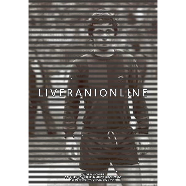 RETROSPETTIVA GIUSEPPE DOSSENA CALCIATORE NELLA FOTO GIUSEPPE DOSSENA CON LA MAGLIA DEL BOLOGNA CALCIO AG ALDO LIVERANI SAS