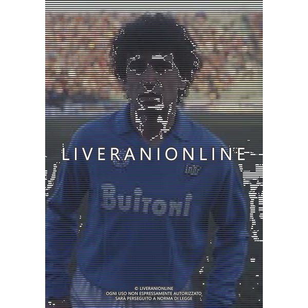 RETROSPETTIVA FRANCESCO ROMANO CALCIATORE NELLA FOTO FRANCESCO ROMANO CON LA MAGLIA DEL NAPOLI CALCIO AG ALDO LIVERANI SAS