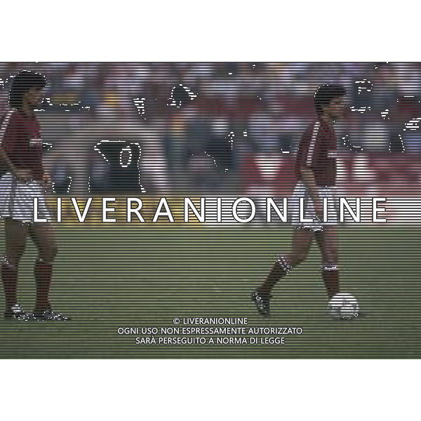 RETROSPETTIVA FRANCESCO ROMANO CALCIATORE NELLA FOTO FRANCESCO ROMANO CON LA MAGLIA DEL TORINO CALCIO AG ALDO LIVERANI SAS