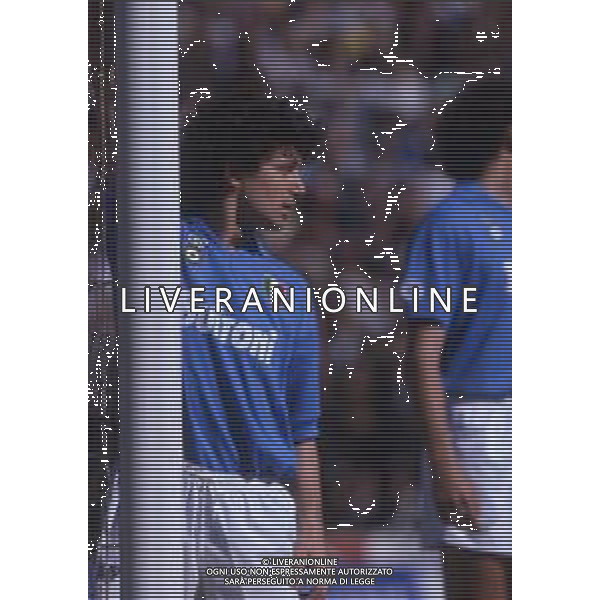 RETROSPETTIVA FRANCESCO ROMANO CALCIATORE NELLA FOTO FRANCESCO ROMANO CON LA MAGLIA DEL NAPOLI CALCIO AG ALDO LIVERANI SAS
