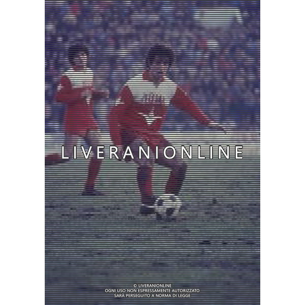 RETROSPETTIVA FRANCESCO ROMANO CALCIATORE NELLA FOTO FRANCESCO ROMANO CON LA MAGLIA DELLA TRIESTINA CALCIO AG ALDO LIVERANI SAS