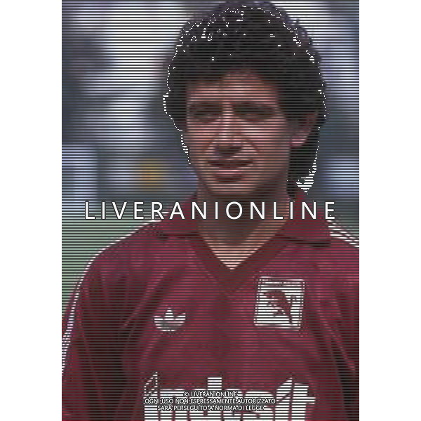 RETROSPETTIVA FRANCESCO ROMANO CALCIATORE NELLA FOTO FRANCESCO ROMANO CON LA MAGLIA DEL TORINO CALCIO AG ALDO LIVERANI SAS