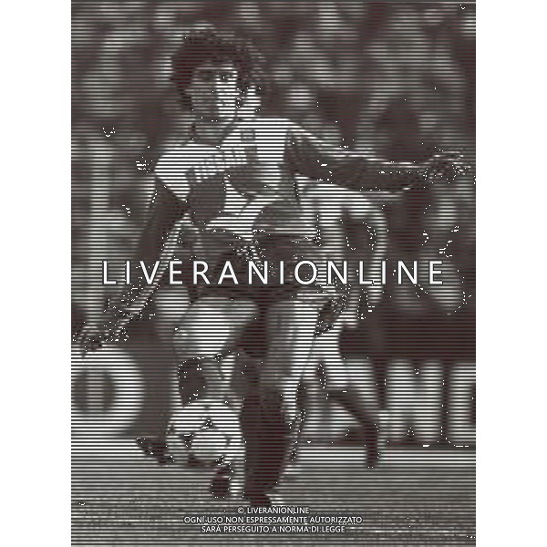 RETROSPETTIVA FRANCESCO ROMANO CALCIATORE NELLA FOTO FRANCESCO ROMANO CON LA MAGLIA DELLA TRIESTINA CALCIO AG ALDO LIVERANI SAS