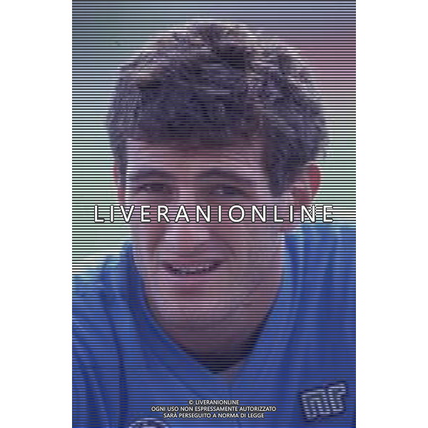 RETROSPETTIVA CIRO FERRARA CALCIATORE 1989-90 NELLA FOTO CIRO FERRARA CON LA MAGLIA DEL NAPOLI CALCIO AG ALDO LIVERANI SAS