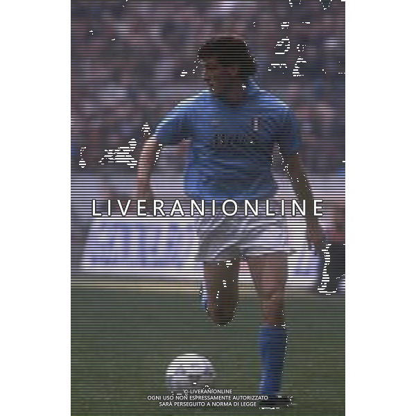 RETROSPETTIVA CIRO FERRARA CALCIATORE 1990-91 NELLA FOTO CIRO FERRARA CON LA MAGLIA DEL NAPOLI CALCIO AG ALDO LIVERANI SAS