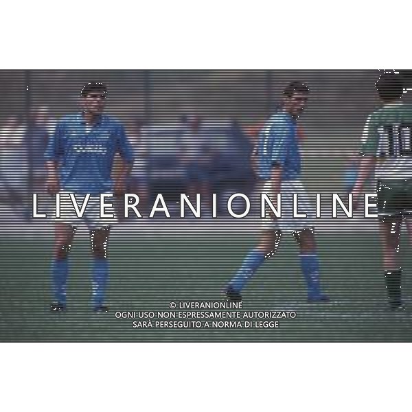 RETROSPETTIVA CIRO FERRARA CALCIATORE 1993 NELLA FOTO CIRO FERRARA CON LA MAGLIA DEL NAPOLI CALCIO AG ALDO LIVERANI SAS