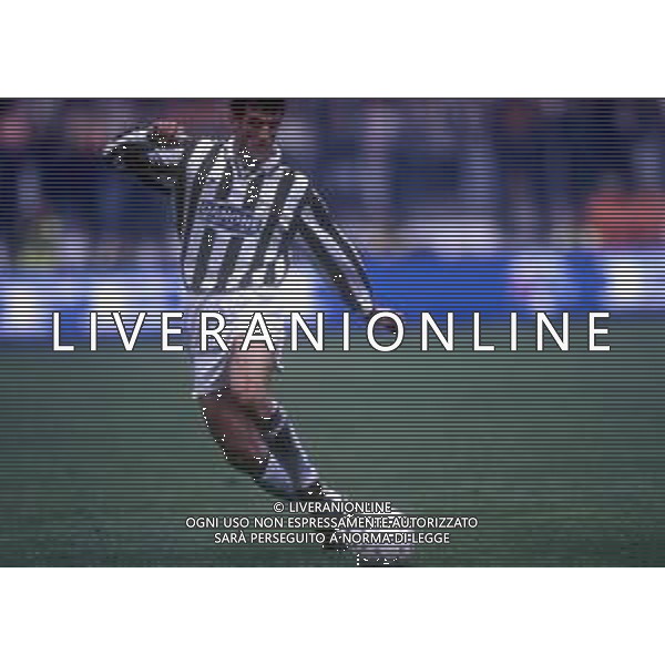 RETROSPETTIVA CIRO FERRARA CALCIATORE 1996-97 NELLA FOTO CIRO FERRARA CON LA MAGLIA DELLA JUVENTUS CALCIO AG ALDO LIVERANI SAS
