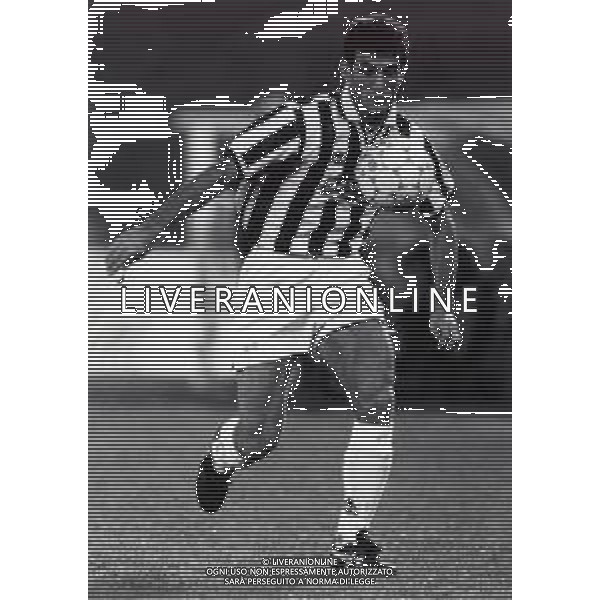 RETROSPETTIVA CIRO FERRARA CALCIATORE NELLA FOTO CIRO FERRARA CON LA MAGLIA DELLA JUVENTUS AG ALDO LIVERANI SAS