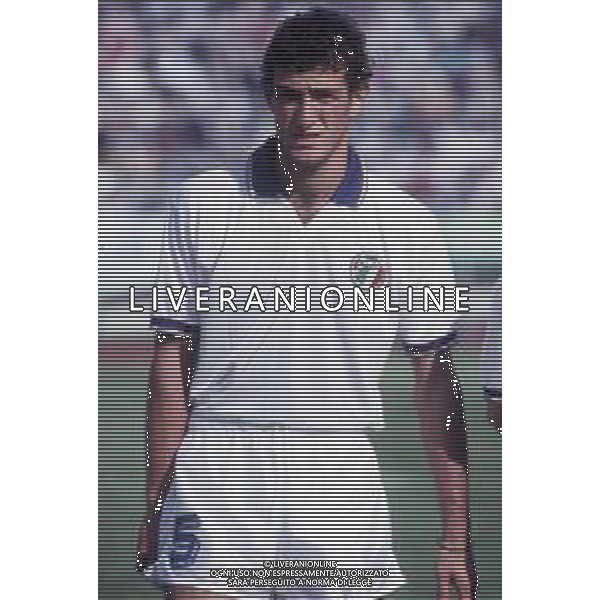 RETROSPETTIVA CIRO FERRARA CALCIATORE NELLA FOTO CIRO FERRARA CON LA MAGLIA DELLA NAZIONALE ITALIANA AG ALDO LIVERANI SAS