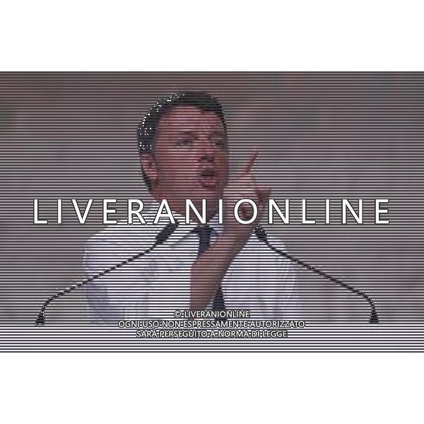 Firenze 20.10.2019 - Leopolda 10a Edizione Italia ventinove Presentazione del nuovo Partito di Matteo Renzi Italia Viva - nella foto: il senatore Matteo Renzi sul palco della Leopolda ©Claudio Zamagni/Agenzia Aldo Liverani
