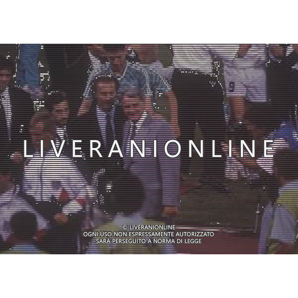 RETROSPETTIVA BOBBY ROBSON ALLENATORE NELLA FOTO BOBBY ROBSON ALLENATORE NAZIONALE INGHILTERRA CON FRANZ BECKENBAUER AG ALDO LIVERANI SAS