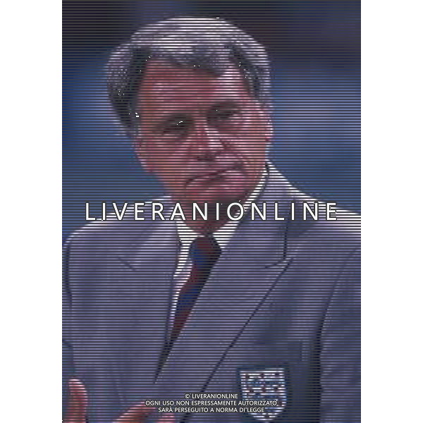 RETROSPETTIVA BOBBY ROBSON ALLENATORE NELLA FOTO BOBBY ROBSON ALLENATORE NAZIONALE INGHILTERRA AG ALDO LIVERANI SAS