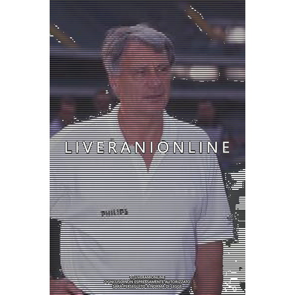 RETROSPETTIVA BOBBY ROBSON ALLENATORE NELLA FOTO BOBBY ROBSON ALLENATORE PSV EINDHOVEN AG ALDO LIVERANI SAS