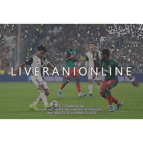 Torino 22.10.2019 Stadio Allianz Stadium Juventus vs Lokomotiv Mosca Gruppo D Giornata 3 di 6 ©Falzone/Agenzia Aldo Liverani Nella foto : Juan Cuadrado-Bryan Idowu