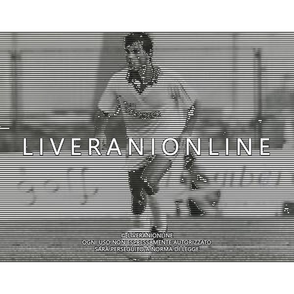 RETROSPETTIVA PAOLO BALDIERI CALCIATORE NELLA FOTO PAOLO BALDIERI CON LA MAGLIA DELL\' EMPOLI CALCIO AG ALDO LIVERANI SAS