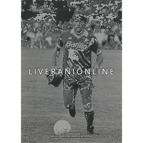 RETROSPETTIVA PAOLO BALDIERI CALCIATORE NELLA FOTO PAOLO BALDIERI CON LA MAGLIA DELLA ROMA CALCIO AG ALDO LIVERANI SAS