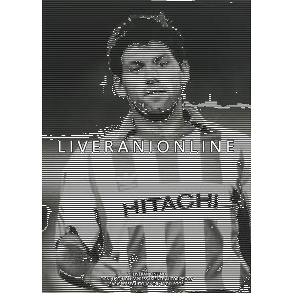 RETROSPETTIVA PAOLO BALDIERI CALCIATORE NELLA FOTO PAOLO BALDIERI CON LA MAGLIA DEL LECCE CALCIO AG ALDO LIVERANI SAS