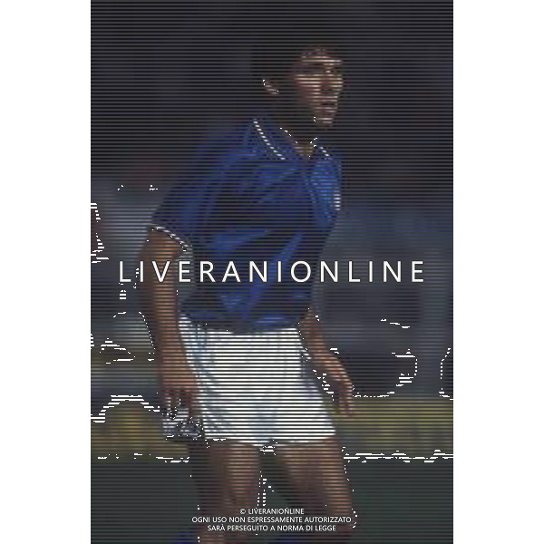 RETROSPETTIVA PAOLO BALDIERI CALCIATORE NELLA FOTO PAOLO BALDIERI CON LA MAGLIA DELLA NAZIONALE ITALIANA AG ALDO LIVERANI SAS