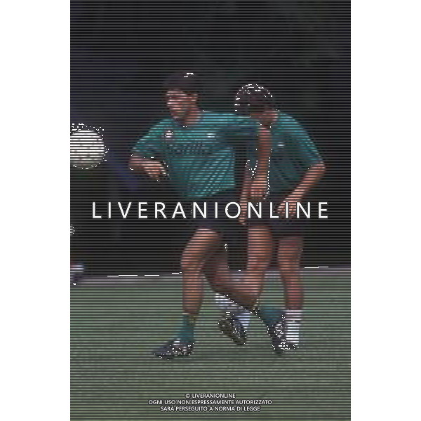 RETROSPETTIVA PAOLO BALDIERI CALCIATORE NELLA FOTO PAOLO BALDIERI CON LA MAGLIA DELLA ROMA CALCIO AG ALDO LIVERANI SAS