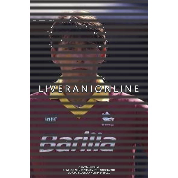 RETROSPETTIVA PAOLO BALDIERI CALCIATORE NELLA FOTO PAOLO BALDIERI CON LA MAGLIA DELLA ROMA CALCIO AG ALDO LIVERANI SAS