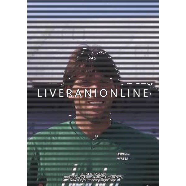 RETROSPETTIVA PAOLO BALDIERI CALCIATORE NELLA FOTO PAOLO BALDIERI CON LA MAGLIA DELL\'AVELLINO CALCIO AG ALDO LIVERANI SAS