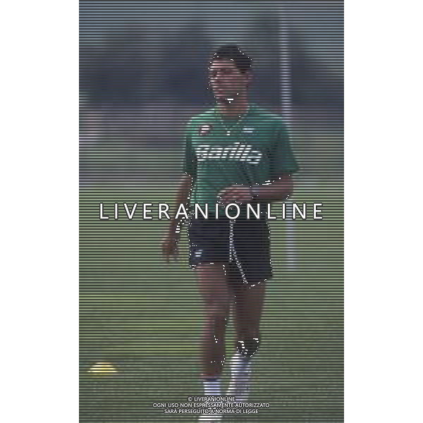 RETROSPETTIVA PAOLO BALDIERI CALCIATORE NELLA FOTO PAOLO BALDIERI CON LA MAGLIA DELLA ROMA CALCIO AG ALDO LIVERANI SAS