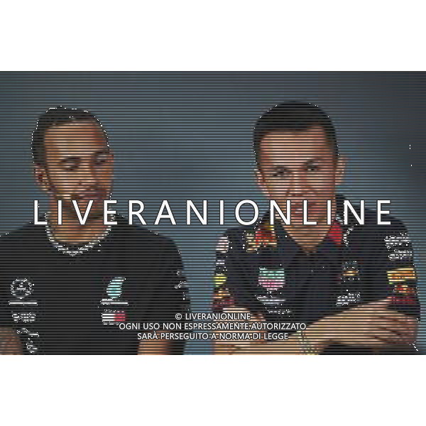 Alexander Albon (THA) Red Bull Racing (Right) and Lewis Hamilton (GBR) Mercedes AMG F1 in the FIA Press Conference. 24.10.2019. Formula 1 World Championship, Rd 18, Mexican Grand Prix, Mexico City, Mexico, Preparation Day. AG ALDO LIVERANI SAS-ONLY ITALY