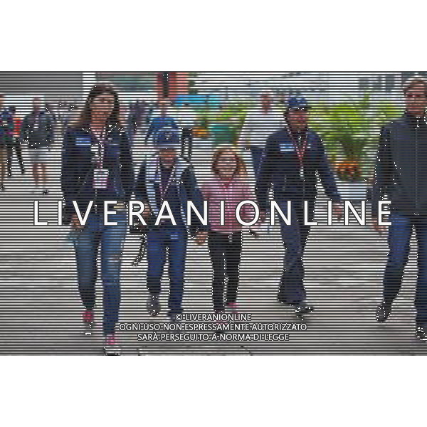 Emerson Fittipaldi (BRA) with his wife Rossana Fanucchi (BRA), son Emerson (BRA) and daughter Vittoria Emerson Fittipaldi (BRA). 25.10.2019. Formula 1 World Championship, Rd 18, Mexican Grand Prix, Mexico City, Mexico, Practice Day. ©/AGENZIA ALDO LIVERANI Sas - ITALY ONLY EDITORIAL USE ONLY - GP F1 MESSICO PROVE LIBERE CITTA\' DEL MESSICO 25.10.2019