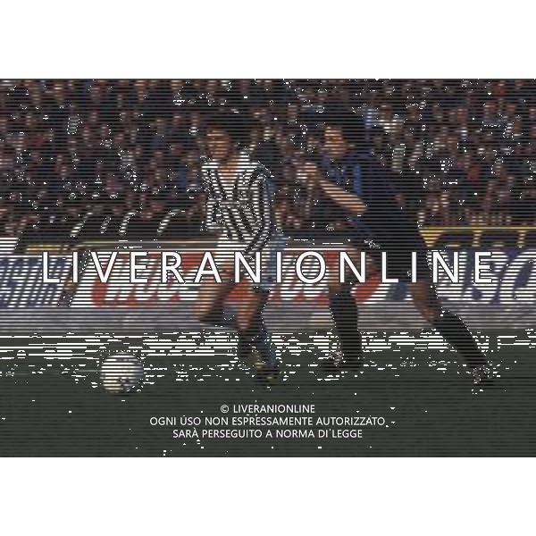 RETROSPETTIVA BENIAMINO VIGNOLA CALCIATORE NELLA FOTO BENIAMINO VIGNOLA CON LA MAGLIA DELLA JUVENTUS AG ALDO LIVERANI SAS