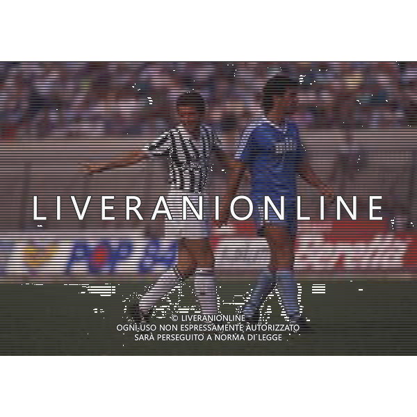 RETROSPETTIVA BENIAMINO VIGNOLA CALCIATORE NELLA FOTO BENIAMINO VIGNOLA CON LA MAGLIA DELLA JUVENTUS AG ALDO LIVERANI SAS