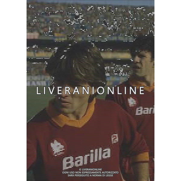 RETROSPETTIVA MAURIZIO IORIO CALCIATORE NELLA FOTO MAURIZIO IORIO CON LA MAGLIA DELLA ROMA CALCIO AG ALDO LIVERANI SAS