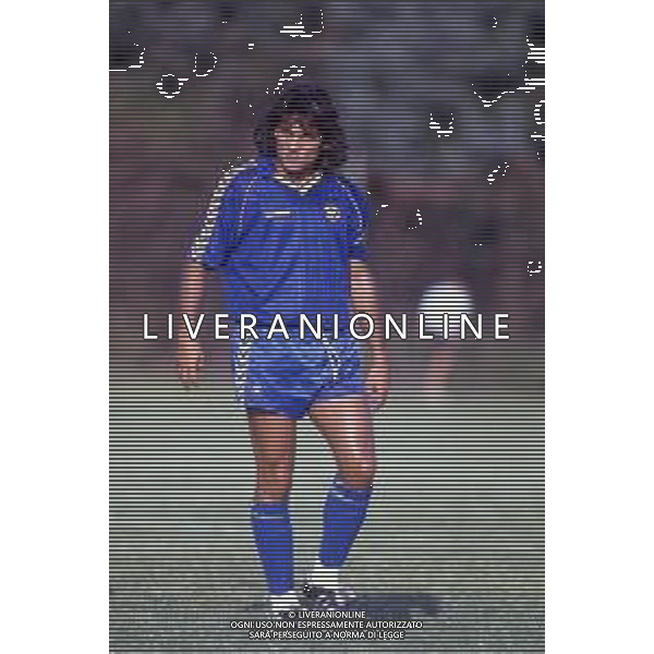 RETROSPETTIVA MAURIZIO IORIO CALCIATORE NELLA FOTO MAURIZIO IORIO CON LA MAGLIA DEL VERONA CALCIO AG ALDO LIVERANI SAS