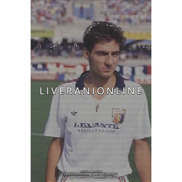 RETROSPETTIVA MAURIZIO IORIO CALCIATORE NELLA FOTO MAURIZIO IORIO CON LA MAGLIA DEL GENOA CALCIO AG ALDO LIVERANI SAS
