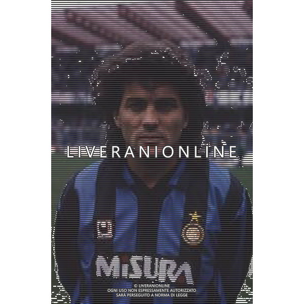 RETROSPETTIVA MAURIZIO IORIO CALCIATORE NELLA FOTO MAURIZIO IORIO CON LA MAGLIA DELL\'INTER AG ALDO LIVERANI SAS 