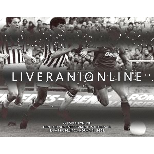 RETROSPETTIVA MAURIZIO IORIO CALCIATORE NELLA FOTO MAURIZIO IORIO CON LA MAGLIA DELLA ROMA CALCIO AG ALDO LIVERANI SAS