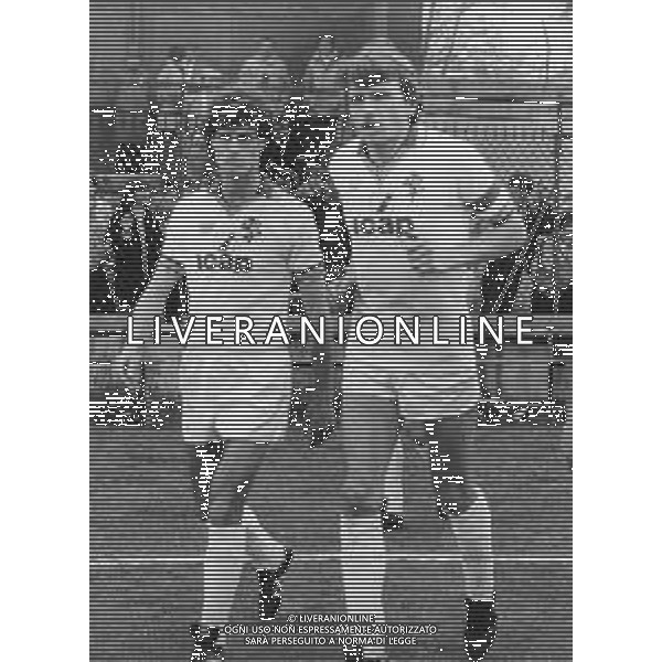 RETROSPETTIVA VALIGI CLAUDIO CALCIATORE NELLA FOTO CLAUDIO VALIGI CON LA MAGLIA DEL PERUGIA CALCIO CON PIERLUIGI FROSIO AG ALDO LIVERANI SAS