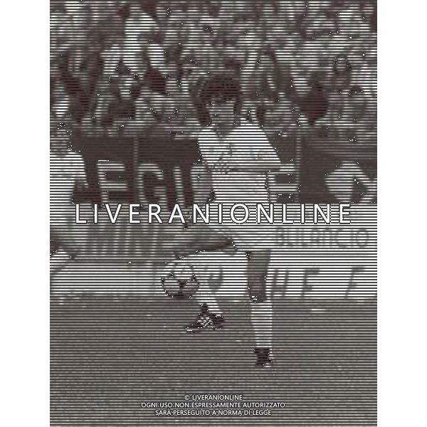 RETROSPETTIVA VALIGI CLAUDIO CALCIATORE NELLA FOTO CLAUDIO VALIGI CON LA MAGLIA DEL PERUGIA CALCIO AG ALDO LIVERANI SAS
