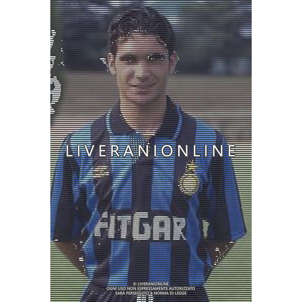 RETROSPETTIVA ROCCO PASQUALE CALCIATORE 1991-1992 NELLA FOTO ROCCO PASQUALE CON LA MAGLIA DELL\'INTER AG ALDO LIVERANI SAS