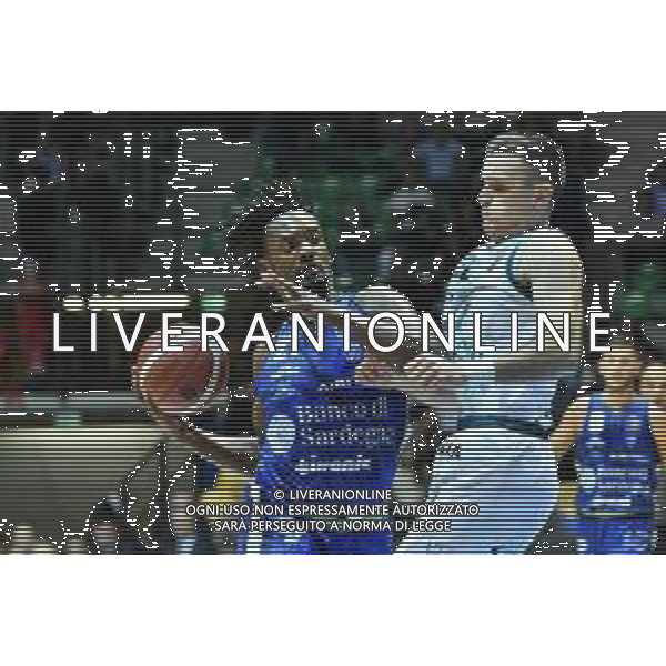 Pierre e Pecchia Acqua S.Bernardo Cantu’ vs Banco di Sardegna Sassari Campionato Serie A - 6a giornata PalaBancoDesio - Desio (MB) 27-10-2019 foto Roberto Garavaglia - ag. Aldo Liverani sas / AGENZIA ALDO LIVERANI SAS