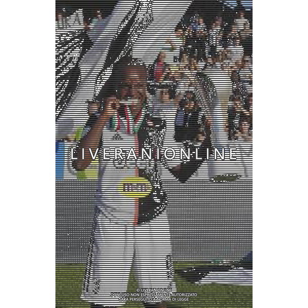 Finale Supercoppa Italiana Femminile - Juventus vs Fiorentina 27/10/2019 nella foto: Eniola Aluko(Juventus) con l a supercoppa ©Claudio Zamagni/Agenzia Aldo Liverani Eniola Aluko(Juventus) with the trophy during Final Italian Supercup womans match between Juventus and Fiorentina at Orogel Dino Manuzzi Stadium on October 27 2019 photo credit by Claudio Zamagni/Aldo Liverani Photo Agency
