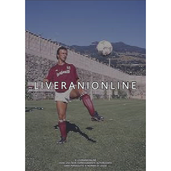 RETROSPETTIVA TULLIO GRITTI CALCIATORE NELLA FOTO TULLIO GRITTI CON LA MAGLIA DEL TORINO CALCIO AG ALDO LIVERANI SAS