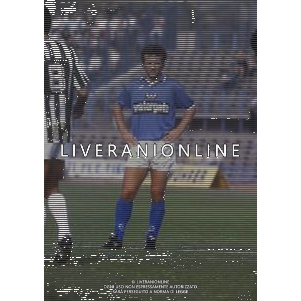 RETROSPETTIVA TULLIO GRITTI CALCIATORE NELLA FOTO TULLIO GRITTI CON LA MAGLIA DEL BRESCIA CALCIO AG ALDO LIVERANI SAS