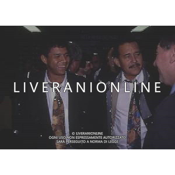 RETROSPETTIVA VALENCIANO IVAN CALCIATORE NELLA FOTO IVAN VALENCIANO NUOVO ACQUISTO DELL\'ATALANTA CALCIO AL SUO ARRIVO IN AEROPORTO A LINATE AG ALDO LIVERANI SAS