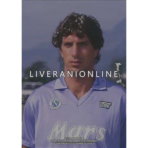 RETROSPETTIVA GIOVANNI FRANCINI CALCIATORE NELLA FOTO GIOVANNI FRANCINI CON LA MAGLIA DEL NAPOLI CALCIO AG ALDO LIVERANI SAS