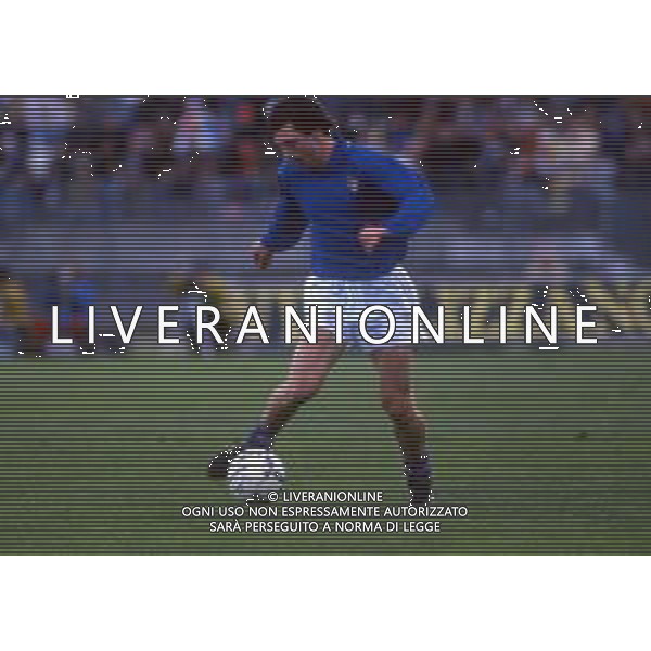 RETROSPETTIVA GIOVANNI FRANCINI CALCIATORE NELLA FOTO GIOVANNI FRANCINI CON LA MAGLIA DELLA NAZIONALE ITALIANA AG ALDO LIVERANI SAS