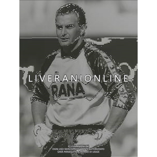 RETROSPETTIVA ATTILIO GREGORI CALCIATORE NELLA FOTO ATTILIO GREGORI CON LA MAGLIA DEL VERONA CALCIO AG ALDO LIVERANI SAS