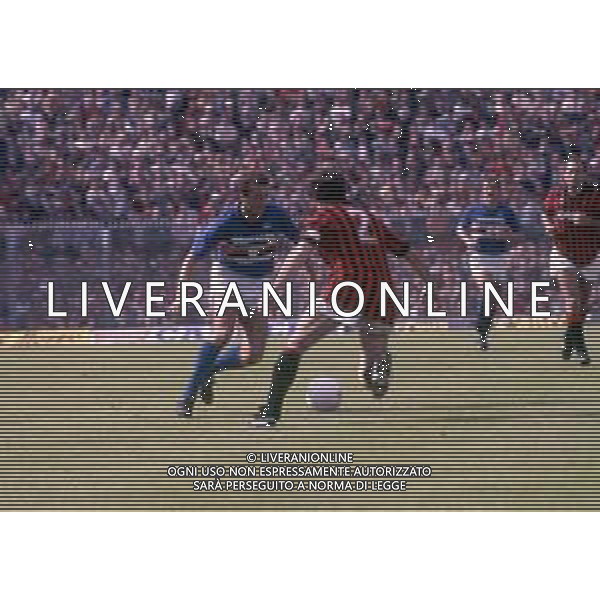 RETROSPETTIVA TREVOR FRANCIS CALCIATORE NELLA FOTO TREVOR FRANCIS AG ALDO LIVERANI SAS
