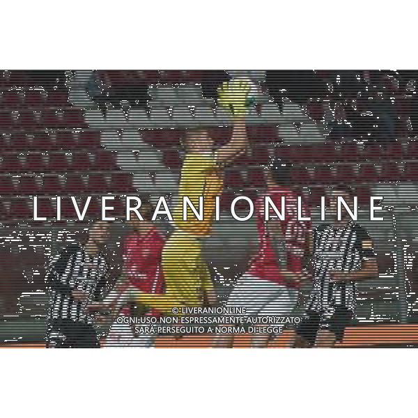 Campionato Italiano di Calcio Serie B 2019/2020 Perugia, Italia 29/10/2019 Perugia vs Ascoli Nella foto: guglielmo vicario (n. 1 portiere perugia calcio) para foto loris cerquiglini-alessio marini-ag aldo liverani sas